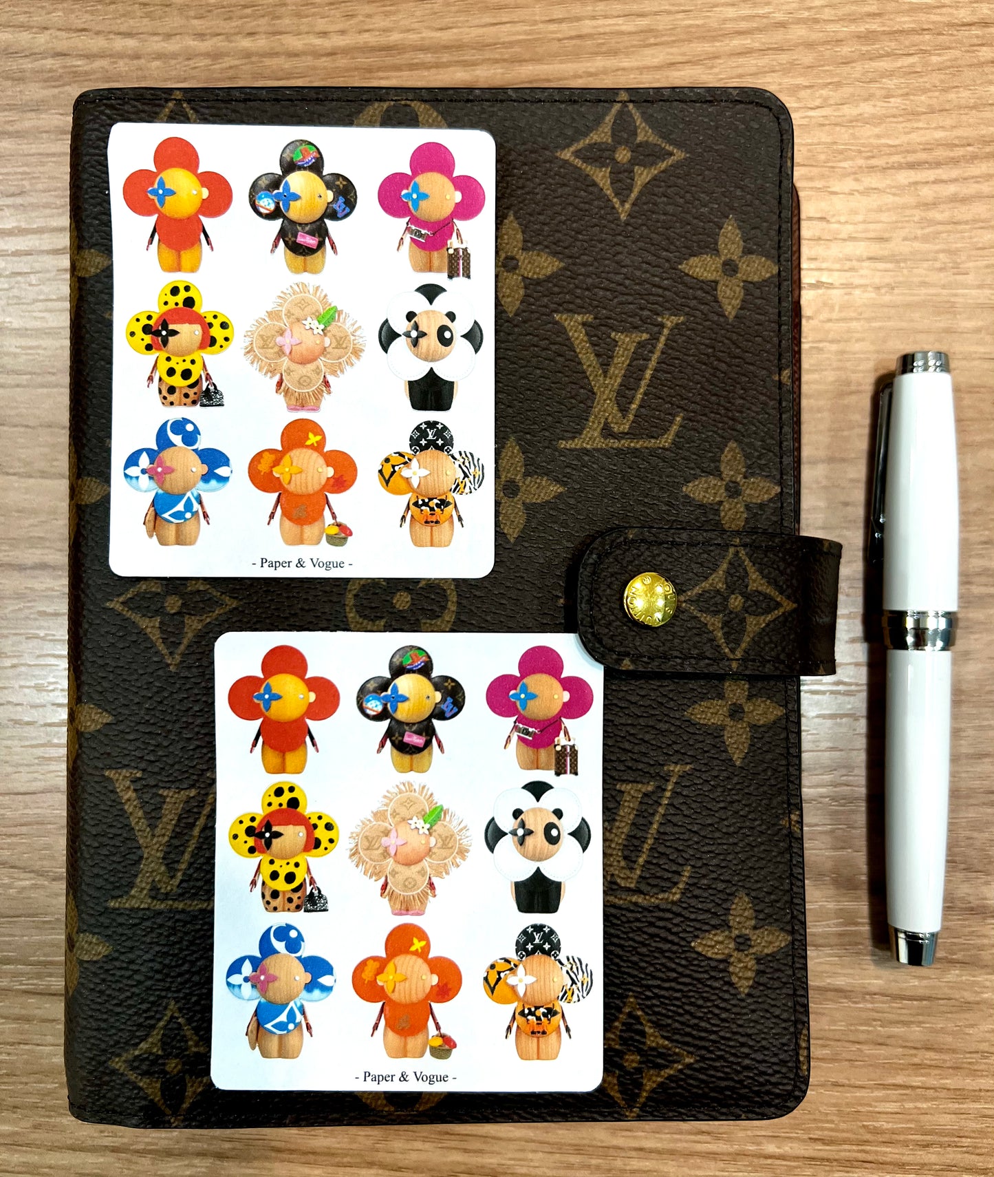 Les Viviennes Set of 18 fashion stickers for your planner / agenda